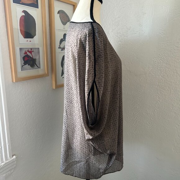 Windsor Sheer 100% Silk Brown with Black Speckle Size 44 - Picture 2 of 10